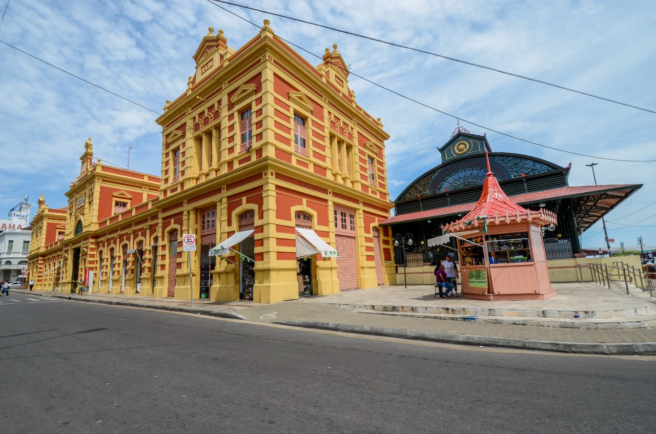 Prefeitura comemora os 139 anos do mercado Adolpho Lisboa com muita música