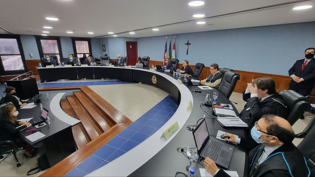 Pleno do TCE-AM multa ex-presidente da Câmara de Tabatinga em mais de R$135 mil