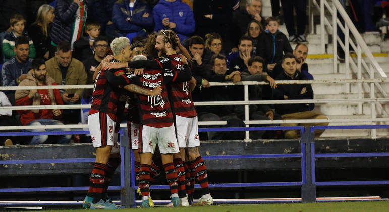 Flamengo vence fácil e encaminha vaga para a final da Libertadores