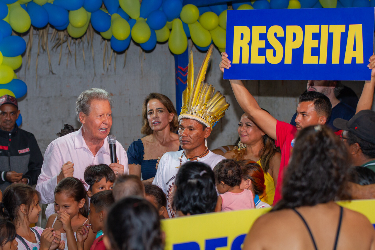 ‘Quero respeito aos guardiões da floresta’, diz Arthur em encontro emocionante com indígenas de Manaus