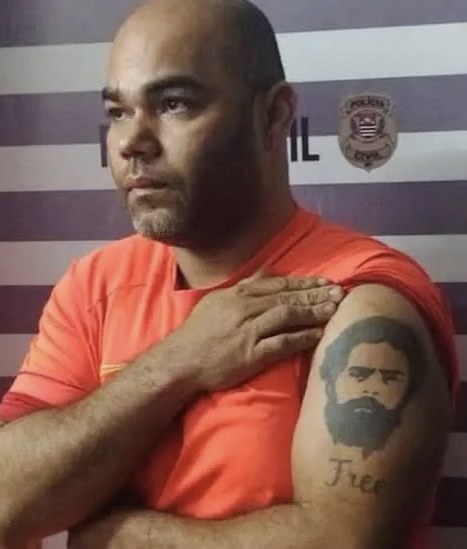 Homem que matou ex- mulher e filho de 2 anos mostra a tatuagem do Lula e gera polêmica nas redes