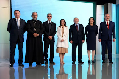 Debate na Globo é marcado por troca de acusações entre candidatos e vácuo de propostas