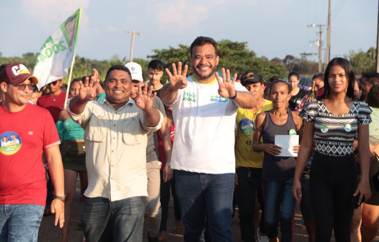 Dr. Mike viaja pelos municípios do Alto Rio Negro e Solimões para levar suas propostas para o interior do estado