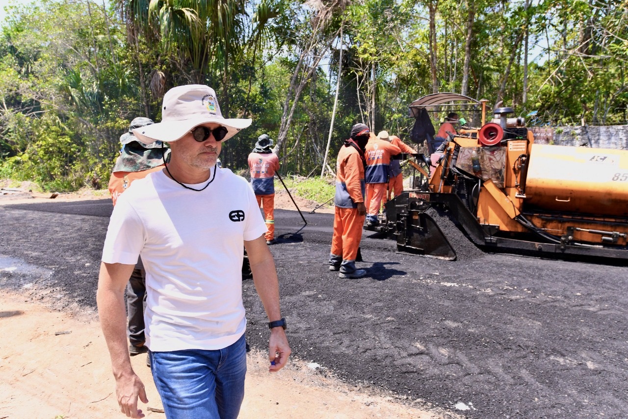 Prefeito David Almeida destaca avanço do programa ‘Asfalta Manaus’ no Parque Riachuelo