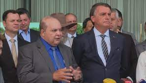Bolsonaro recebe apoio do governador reeleito do Distrito Federal