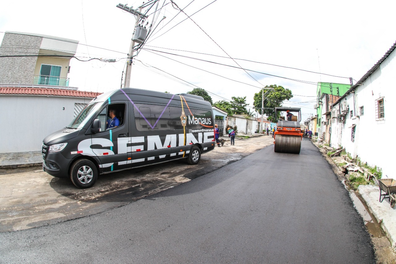 Prefeitura de Manaus contempla nova rua do bairro Planalto com os serviços de recapeamento asfáltico