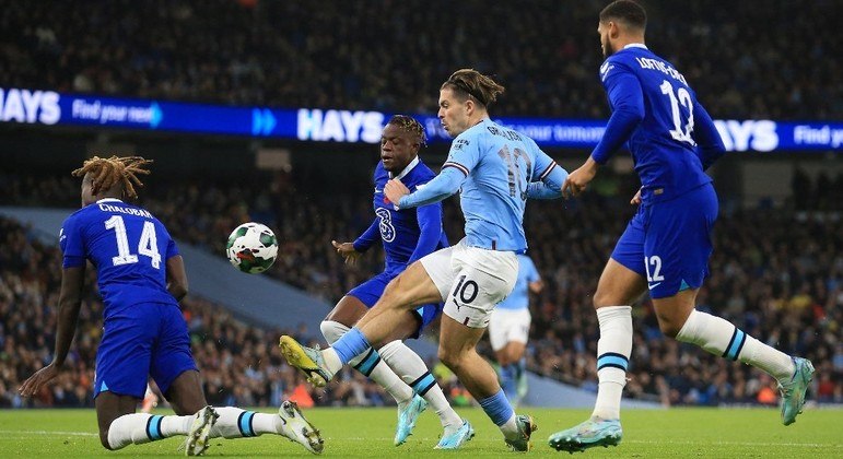 Sem sustos, Manchester City derrota o Chelsea e avança na Copa da Inglaterra