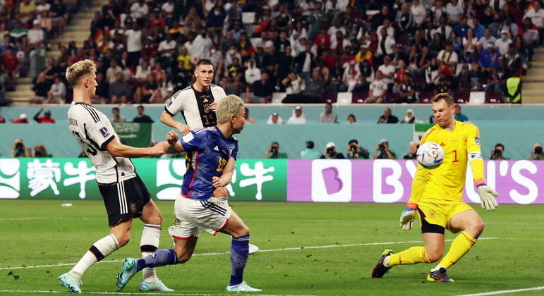 Japão faz história, vence de virada e frustra estreia da Alemanha na Copa do Mundo