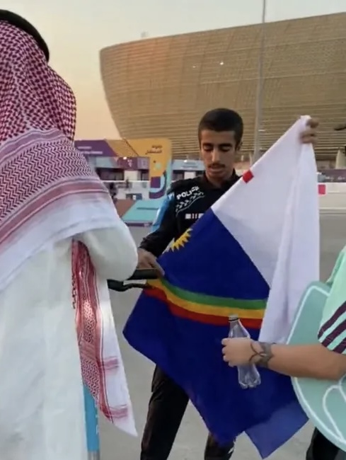 Bandeira de Pernambuco é confundida com LGBTQIAP+ e gera abordagem no Catar