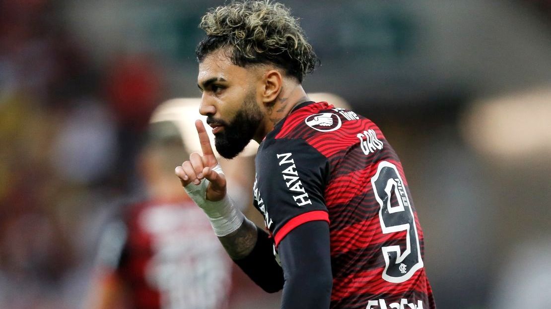 Fora da Copa, Gabigol provoca Tite em festa do Flamengo: ‘jogo em uma seleção’