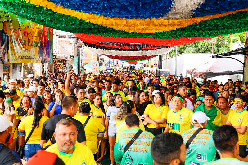 Após registros de tumultos, ‘Rua da Copa’ no Morro da Liberdade cancela transmissão de jogos do Brasil