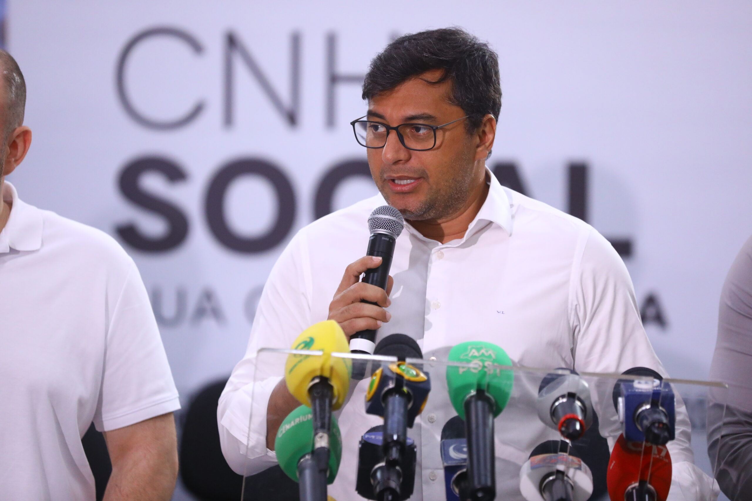 Governador Wilson Lima anuncia convocação de 18 mil pessoas para a CNH Social