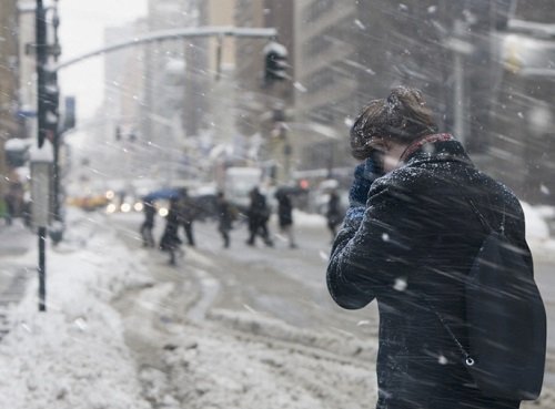 Número de mortos por tempestade de neve chega a 57 nos EUA e Canadá