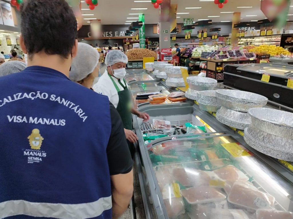 Visa apreende de 90 Kg de produtos impróprios para consumo em supermercados de Manaus