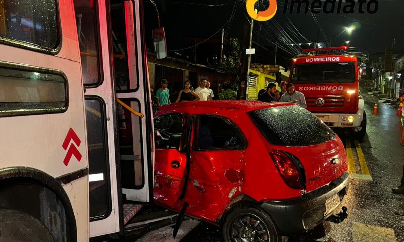 Acidente entre carro e ônibus deixa quatro pessoas feridas no Mutirão