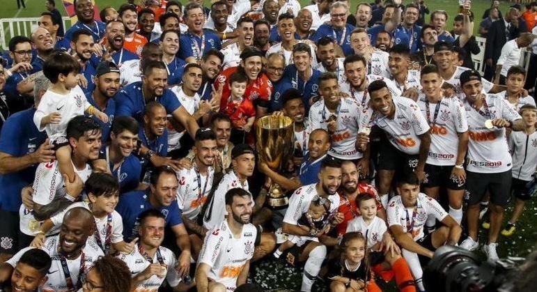 Quatro anos sem títulos: por onde andam os jogadores da última conquista do Corinthians