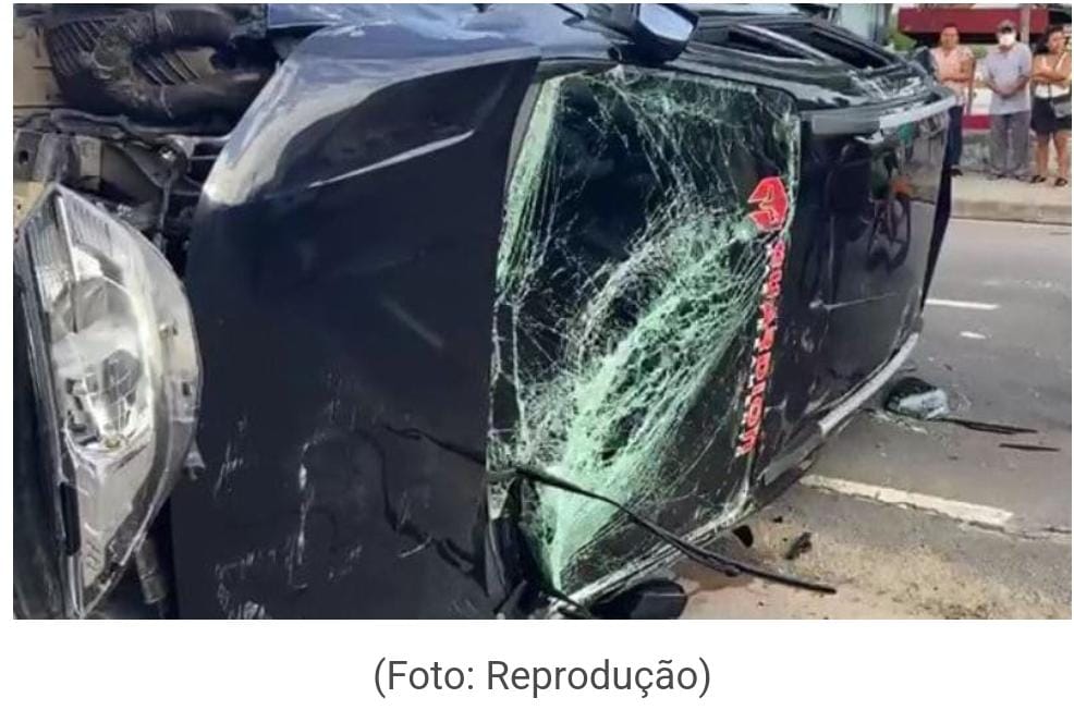 Carro Capota ‘Amarelinho’ e seis pessoas ficaram feridas, na ZL de Manaus