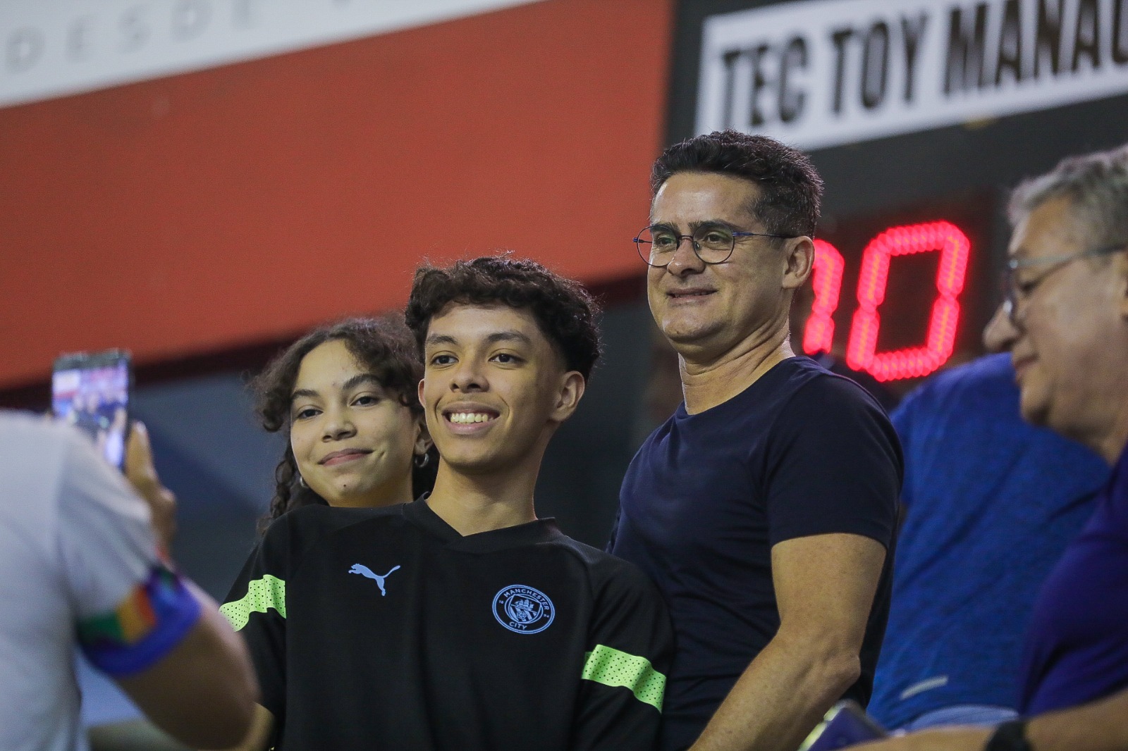 Prefeito David Almeida comemora vitória do Manaus Vôlei/TecToy pela segunda rodada da competição nacional