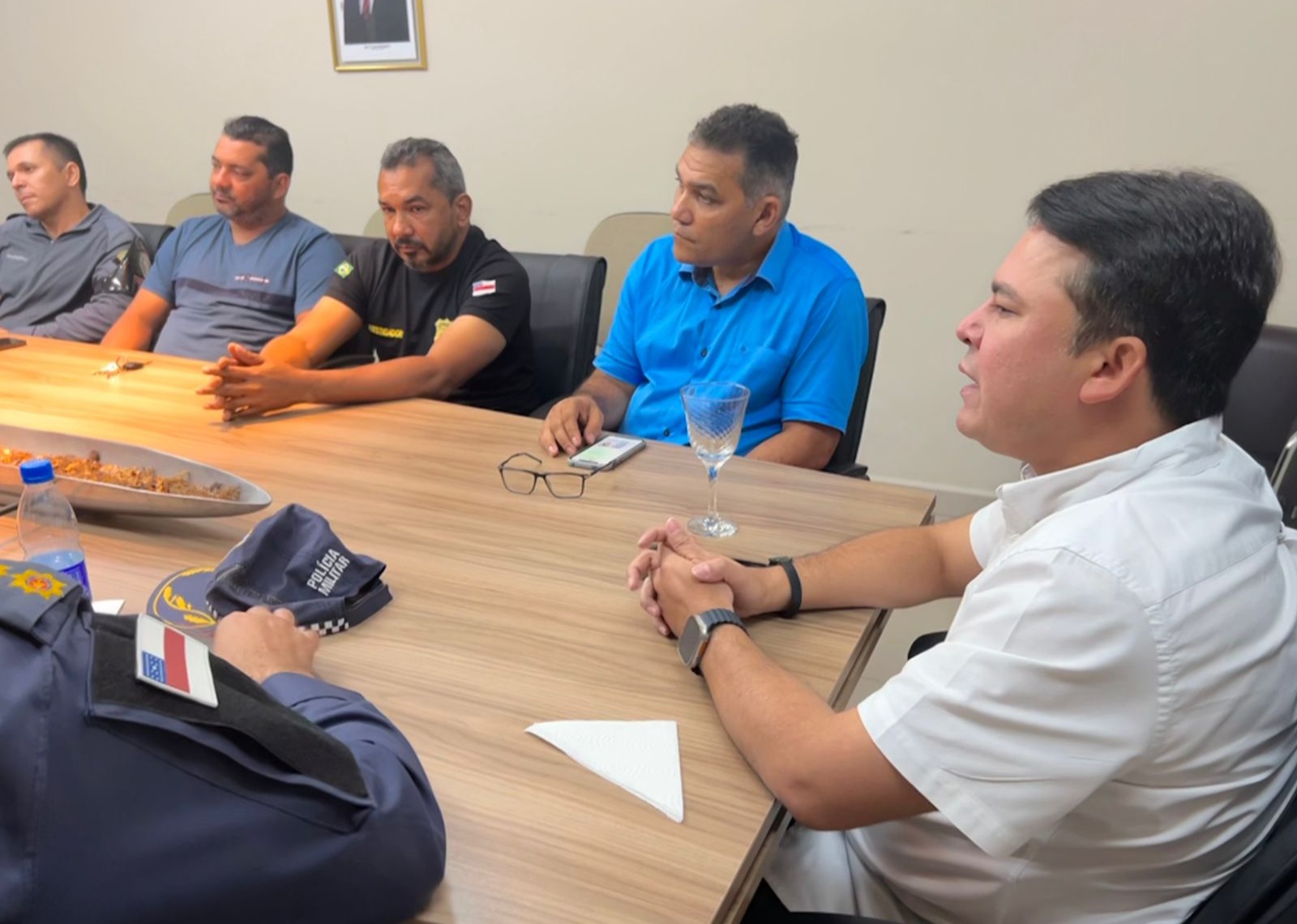 Prefeito Keitton Pinheiro reúne órgãos de segurança pública para traçar campanha contra a violência em Coari