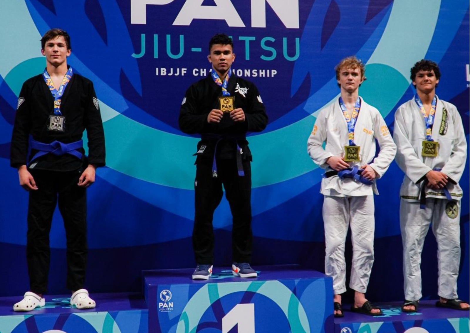 Atleta amazonense conquista duas medalhas de ouro no pan-americano de jiu-jitsu em Kissimmee (EUA)