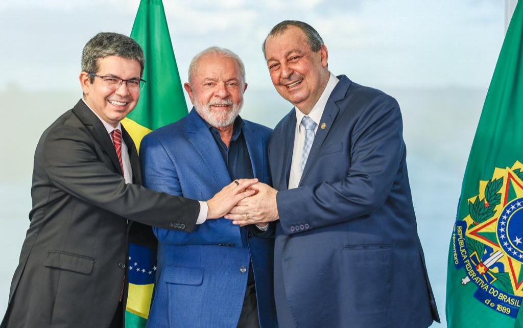 Senador Omar participa de reunião estratégica com presidente Lula e líderes do Congresso