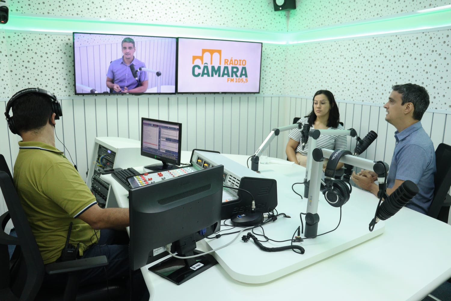 ‘PodCâmara’: podcast da TV e Rádio Câmara estreia na próxima sexta-feira (21/04), debatendo projetos dos vereadores de Manaus