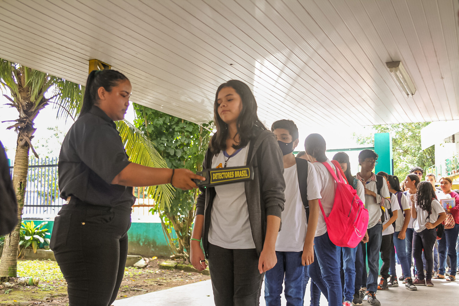 Agentes de portaria aumentam sensação de segurança nas escolas municipais de Manaus