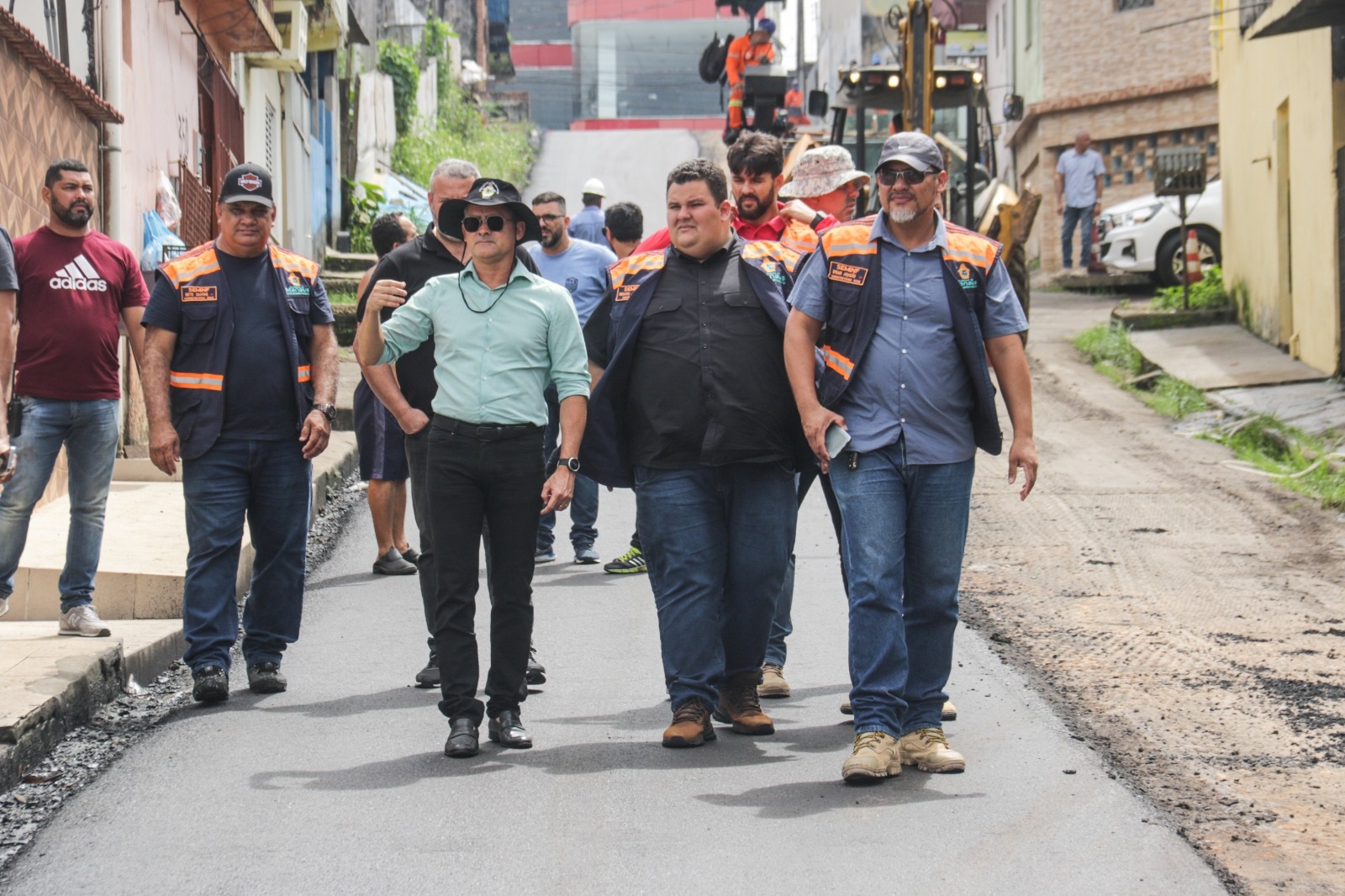 Em primeiro ano de atuação, ‘Asfalta Manaus’ cumpre meta de gestão e alcança mais de 2 mil ruas na capital