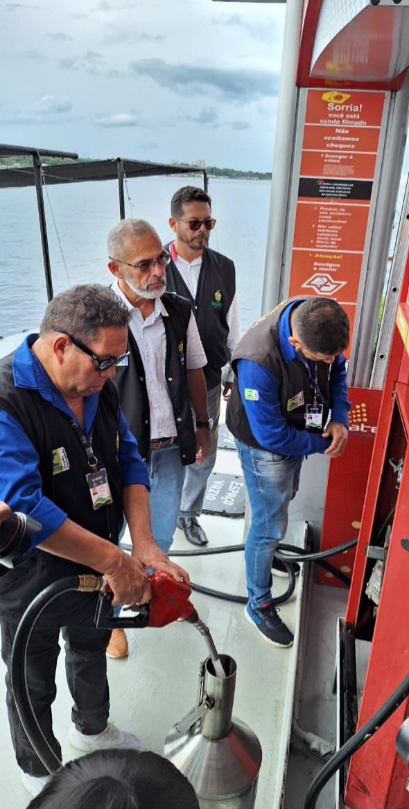 IPEM-AM inspeciona 125 bicos de abastecimento de postos de combustíveis em Manaus