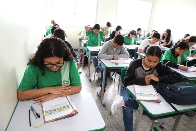 Prefeitura envolve mais de 34 mil estudantes no simulado 4 do Educa+Manaus