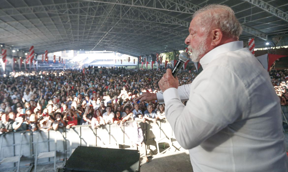 ‘Não derrotamos os bolsonaristas ainda; os malucos estão na rua’, diz Lula