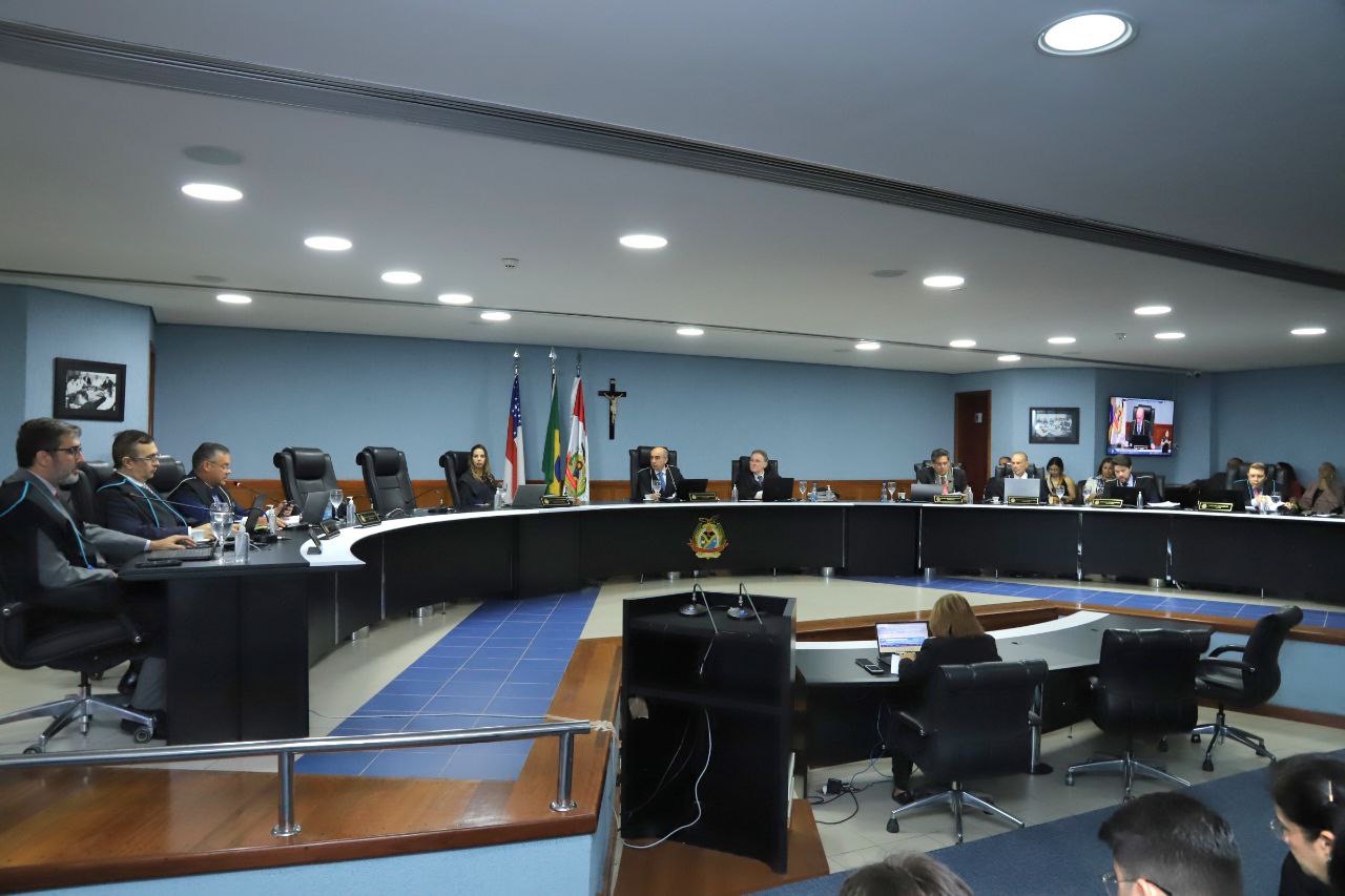 TCE-AM reprova contas e multa ex-presidente da Câmara Municipal de Eirunepé em R$ 76 mil
