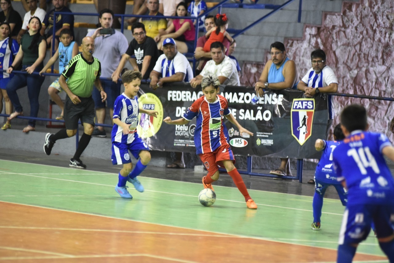 Nacional FC e Parnahyba SC se enfrentam no Estádio Ismael Benigno