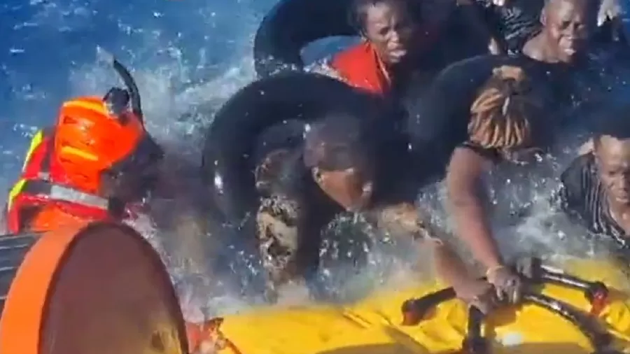 Operação resgata 91 pessoas após naufrágio na costa da Itália