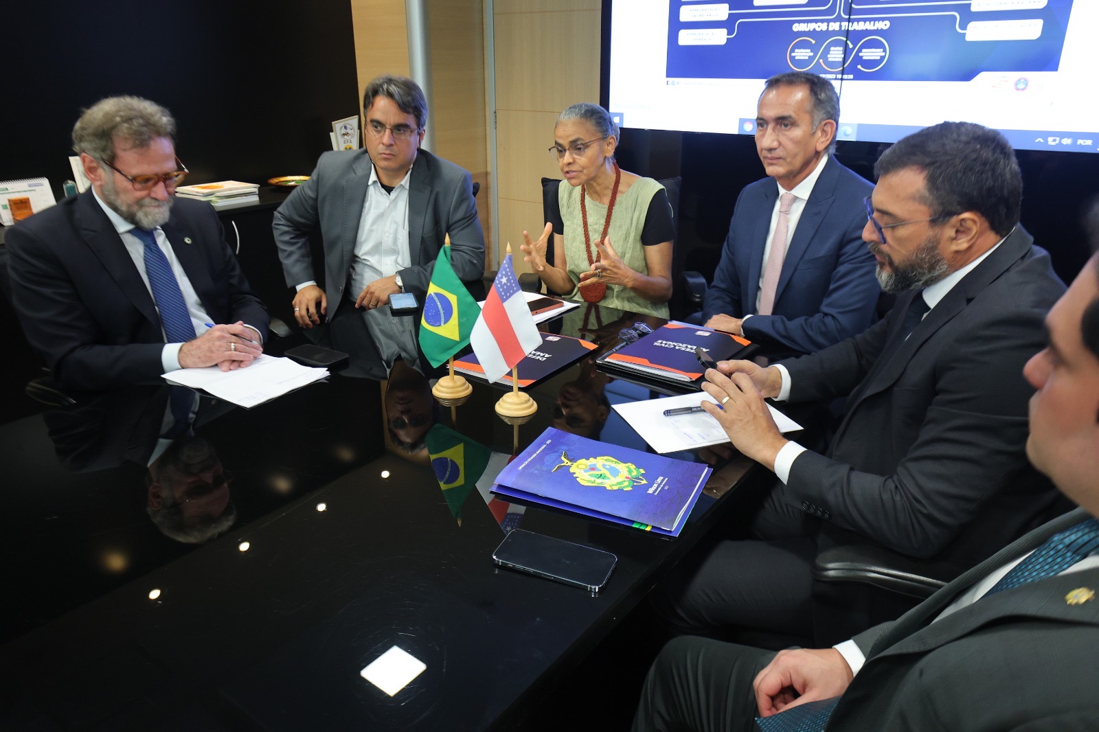 Wilson Lima e ministros Waldez Góes e Marina Silva anunciam força-tarefa para enfrentamento da estiagem no Amazonas