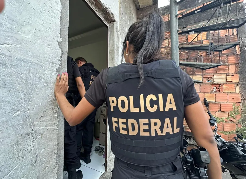 PF prende homem por armazenar e compartilhar vídeos de abuso infantil em Manaus