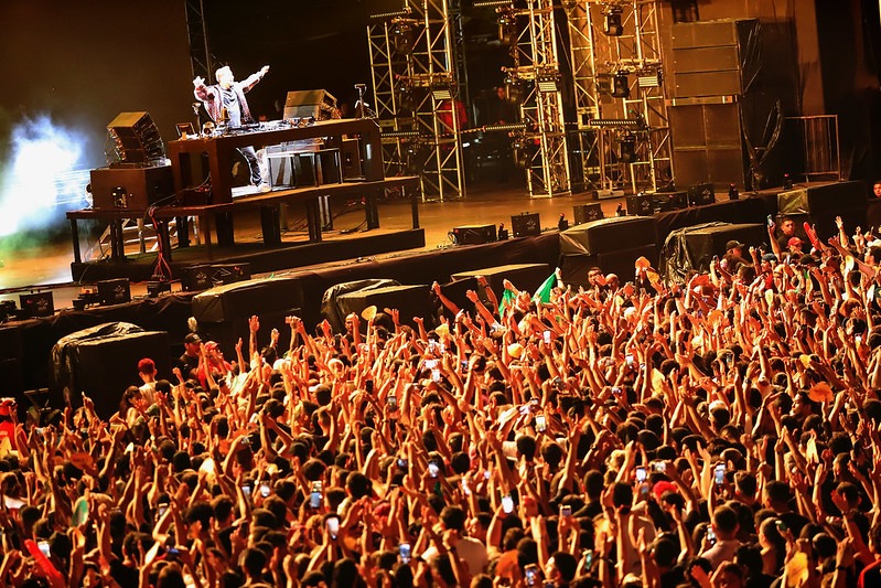 DJ internacional David Guetta diz em suas redes que Manaus foi outro nível e agradece pelo amor e energia no festival