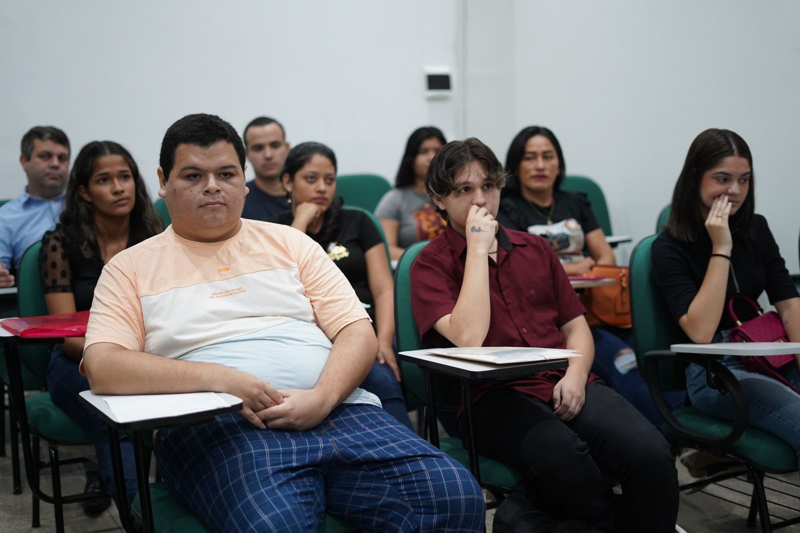 Governo do Amazonas abre mais de 800 vagas para cursos de qualificação profissional