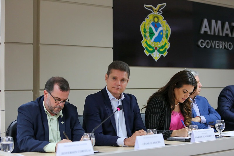 Manaus recebe visita do ministro do Desenvolvimento Agrário e Agricultura Familiar do Brasil