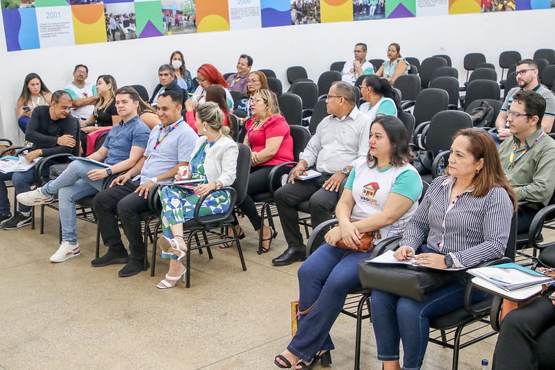 Prefeitura de Manaus promove encontro sobre Programa Orçamento na Escola Adicional