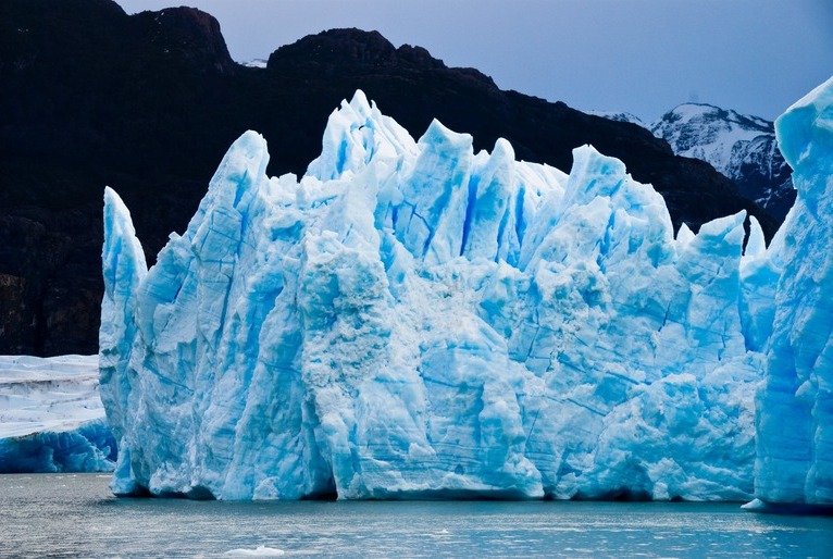 Maior iceberg do mundo se solta e pode ameaçar vida selvagem da Antártida