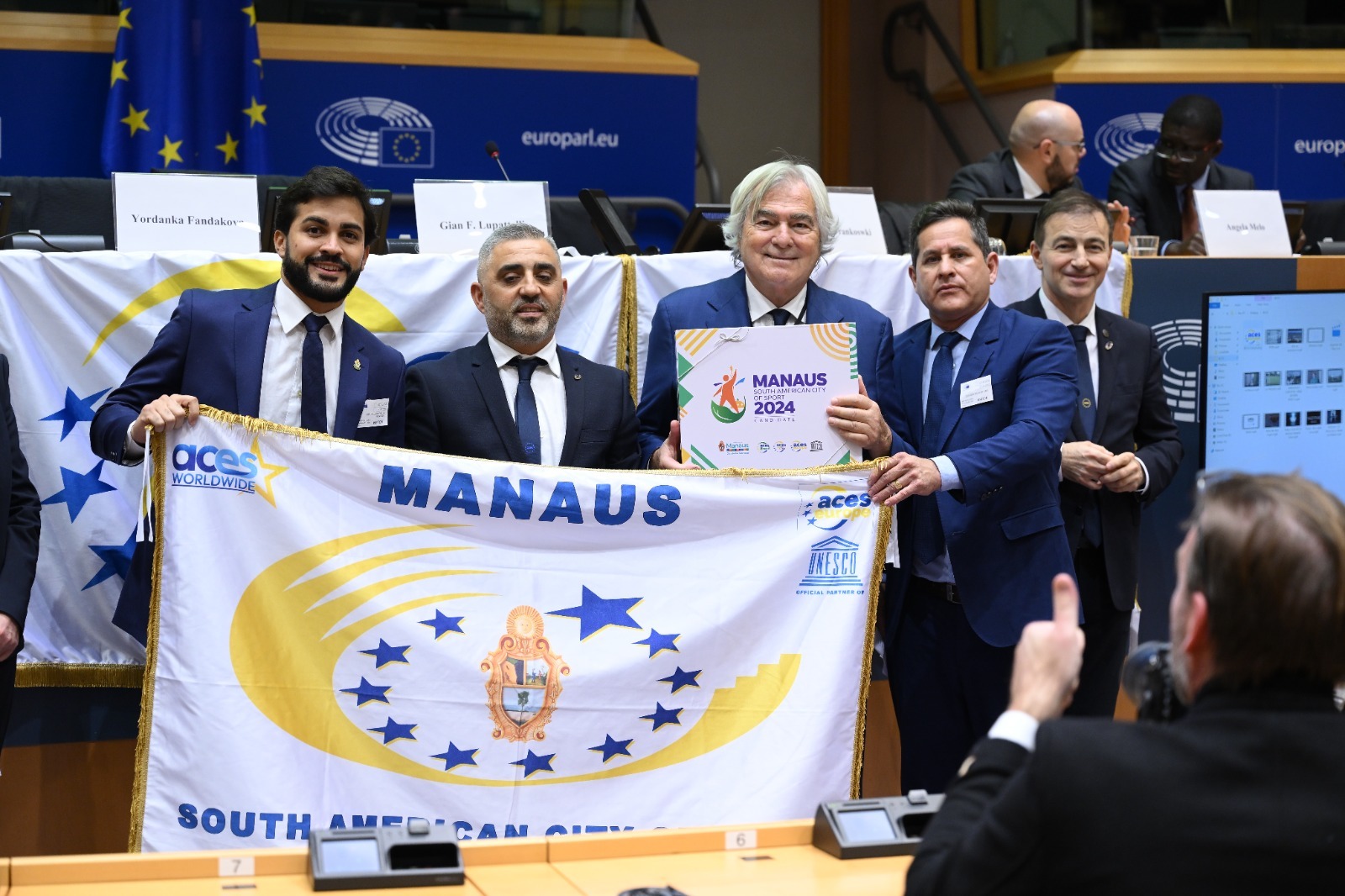 Manaus recebe prêmio de ‘Cidade Sul-Americana do Desporto’ de 2024, em Bruxelas (BEL)