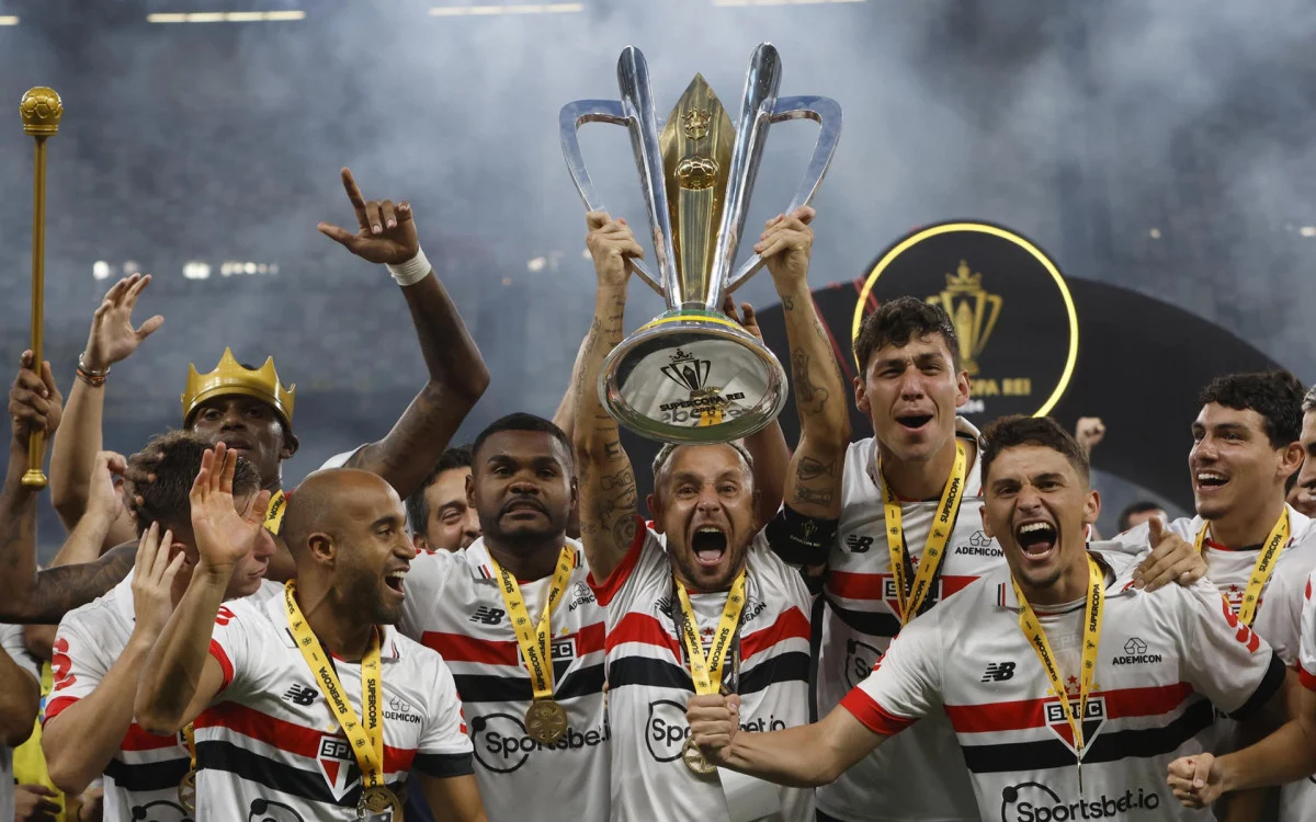 São Paulo vence o Palmeiras nos pênaltis e conquista o título da Supercopa do Brasil