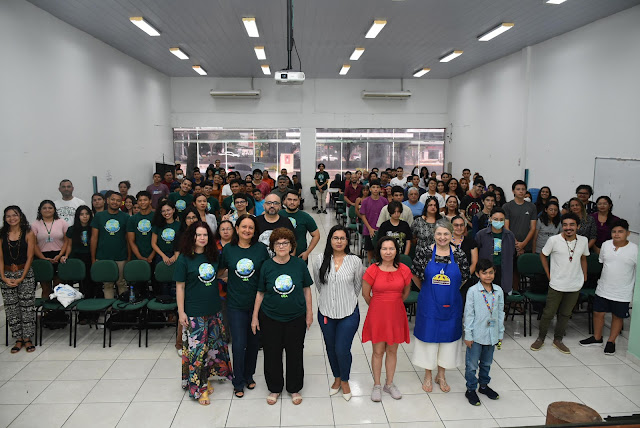 Colônia de Férias da UEA promove conscientização ambiental a jovens estudantes