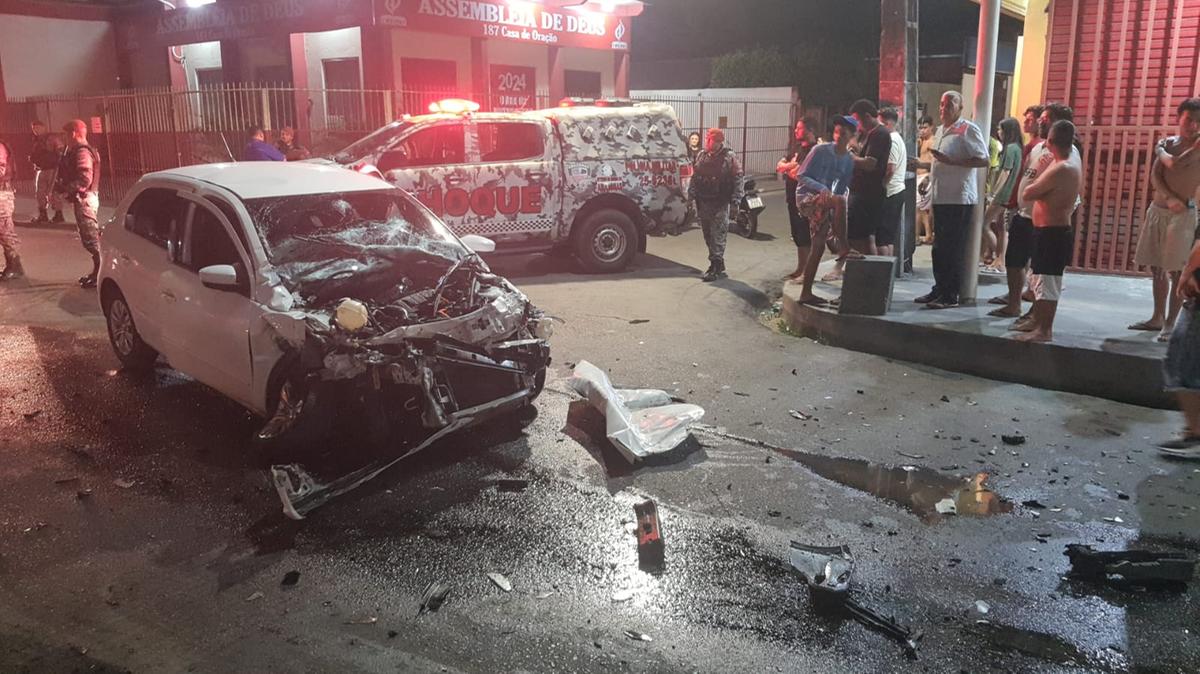 Quarteto é preso por roubar carro e causar acidentes durante fuga, na zona Leste de Manaus
