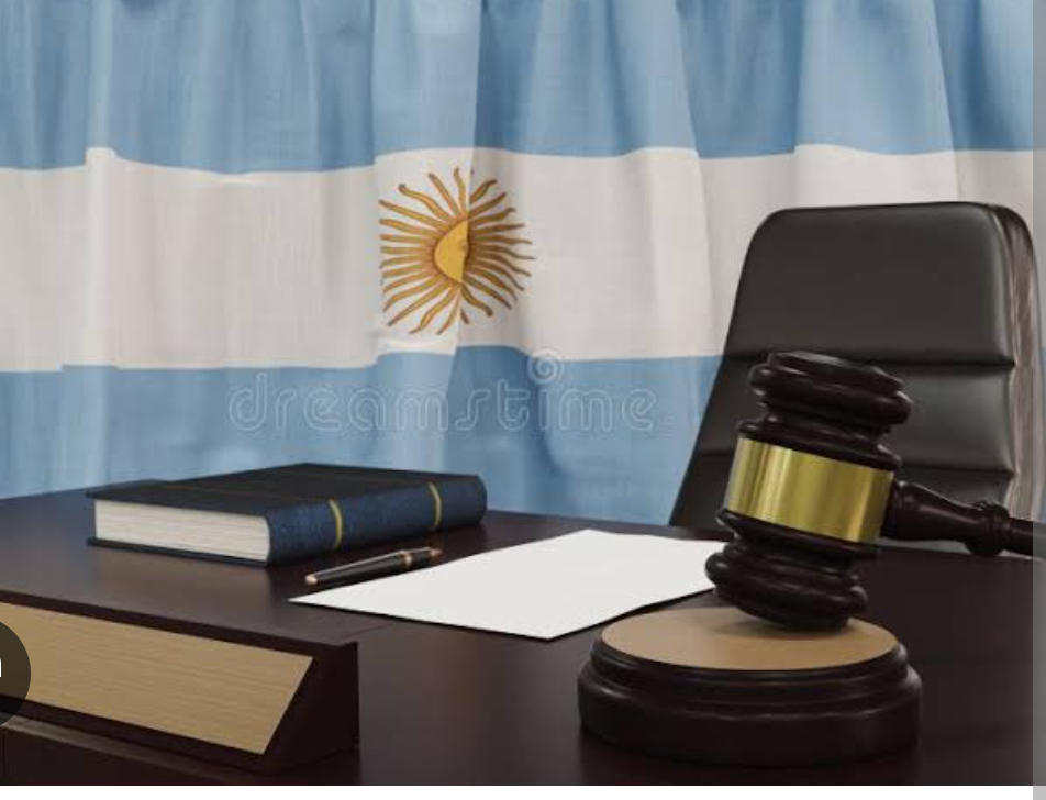 Justiça argentina condena 10 repressores à prisão perpétua por crimes contra a humanidade
