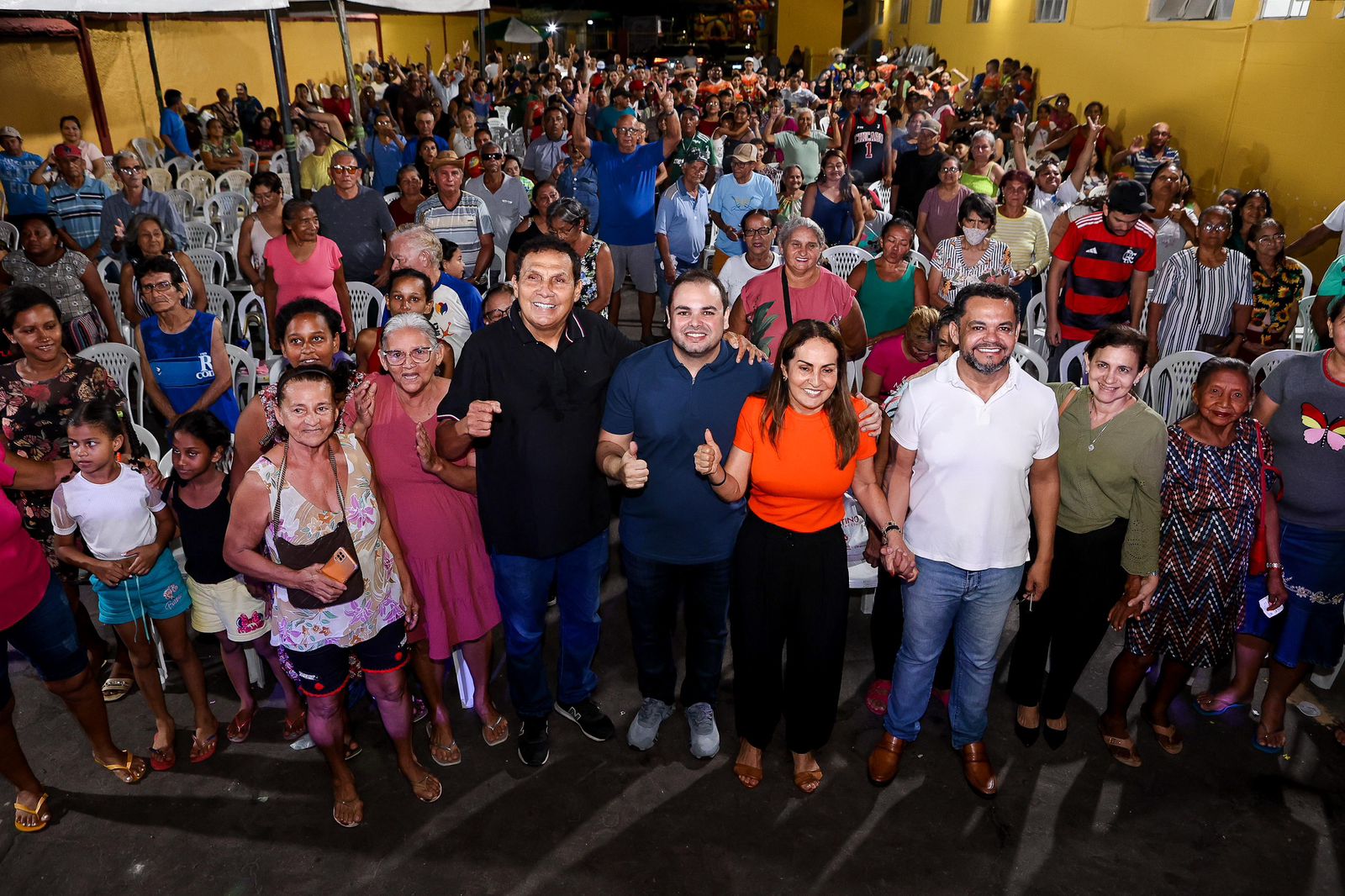 Pré-candidato à Prefeitura de Manaus, Roberto Cidade escuta demandas de moradores da Compensa, emreunião com mais de 700 pessoas