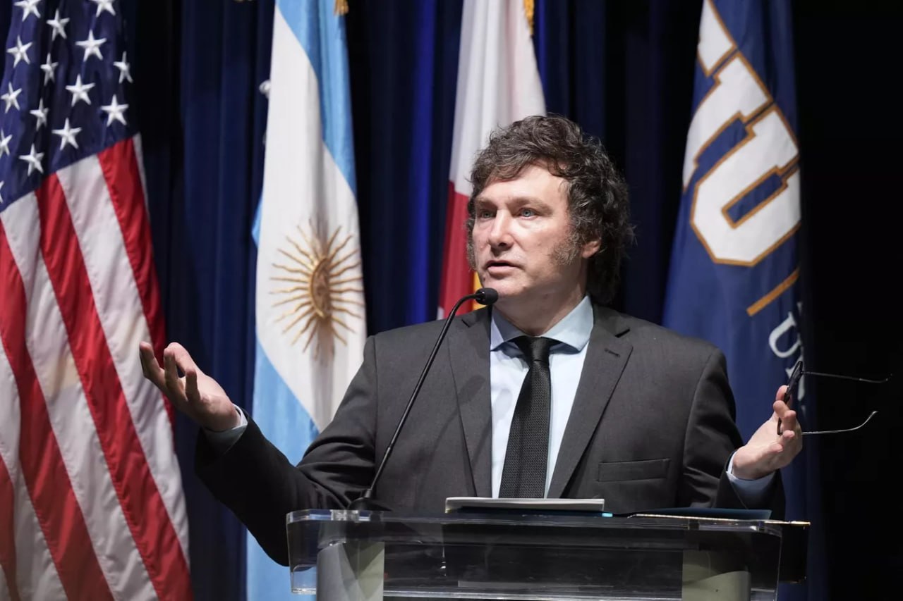 Solicitação do governo Milei de parceria com OTAN visa distrair argentinos das reformas fracassadas, diz analista