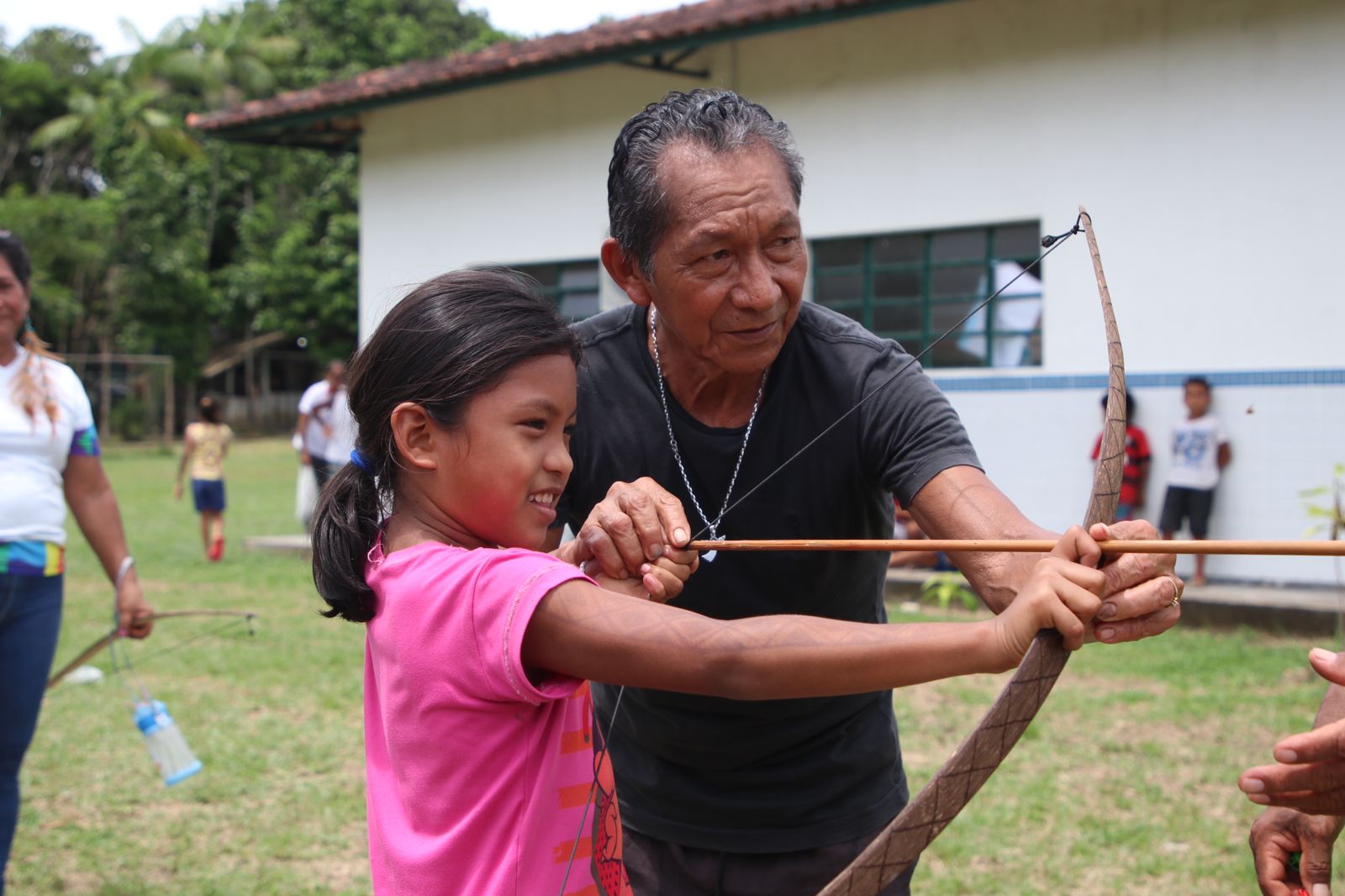 Prefeitura acompanha atividades culturais alusivas ao Dia dos Povos Indígenas em escolas da modalidade