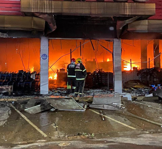 Incêndio destrói rede de supermercado em Manacapuru no AM